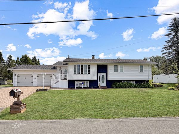 140 26th Avenue , Madawaska, ME 04756