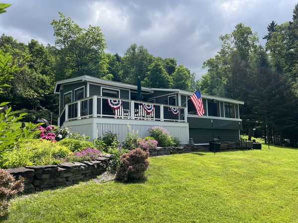 2 Lynn Way , Rangeley, ME 04970