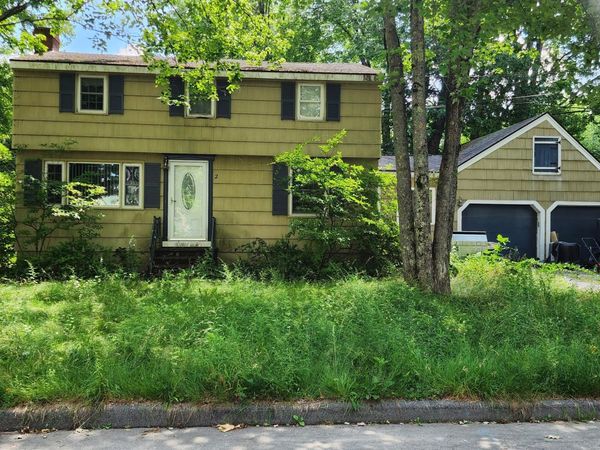 2 Pilgrim Road , Westbrook, ME 04092