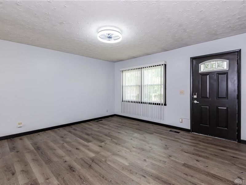 518 Monaco Drive, Springfield, OH 45506 Photo 5