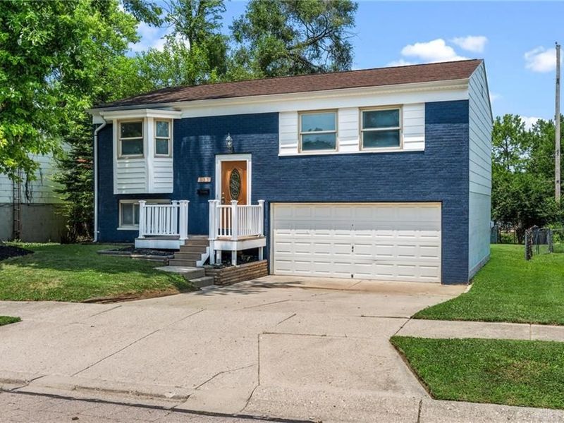333 Ellenwood Drive, West Carrollton, OH 45449 Photo 3