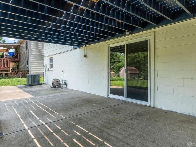 333 Ellenwood Drive, West Carrollton, OH 45449 Photo 32