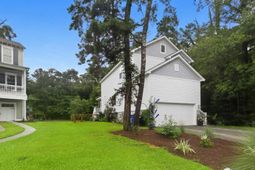 1936 Chestnut Oak Lane photo 4
