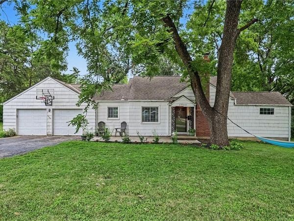 4945 N Lister Avenue, Kansas City, MO 64119