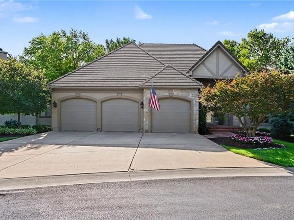 11359 El Monte Court, Leawood, KS 66211