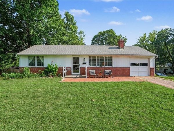 10214 W 56th Street, Merriam, KS 66203