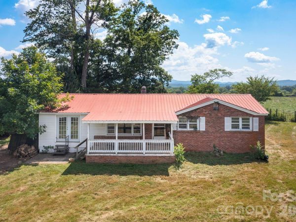 86 Sterling Drive , Mills River, NC 28759