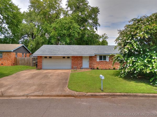 708 W Atlanta Court, Broken Arrow, OK 74012