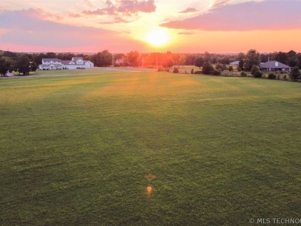 13525 S 267th Avenue E, Coweta, OK 74429