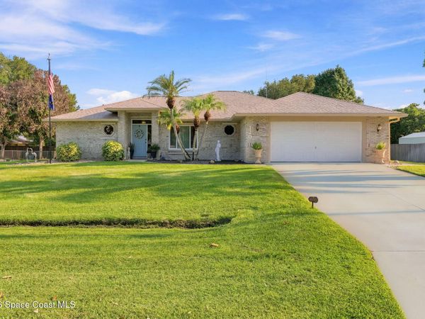 120 Nesbitt Street NE , Palm Bay, FL 32907
