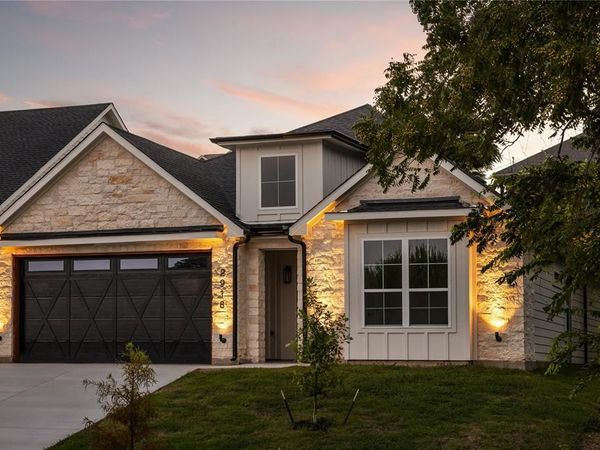 2918 NW 20th Street, Fort Worth, TX 76106