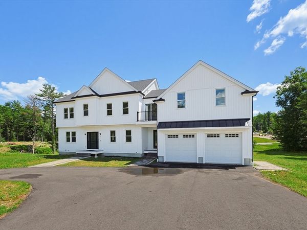 2 Vine St, Wrentham, MA 02093