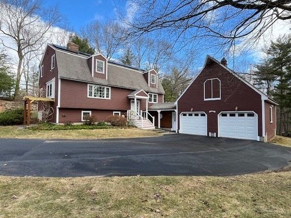 9 Cyndy Ln, Millbury, MA 01527