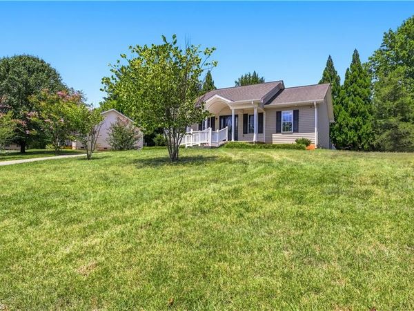 105 McCleskey Drive , Yadkinville, NC 27055