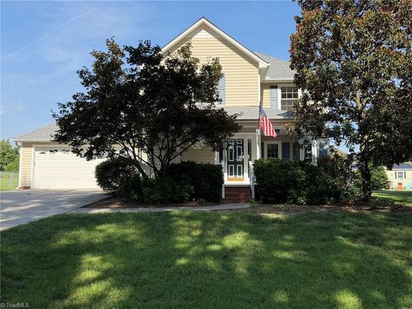 274 Tumbleweed Drive , Winston-Salem, NC 27127