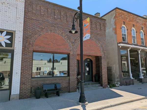 106 NE 2nd Street , Stuart, IA 50250