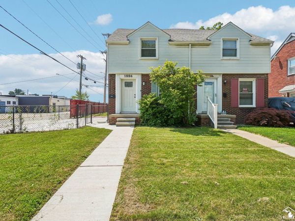 1886 15th Street, Wyandotte, MI 48192