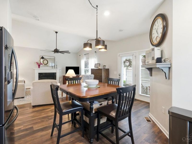 5528 W Mills Drive, Miami Twp, OH 45150 Photo 14
