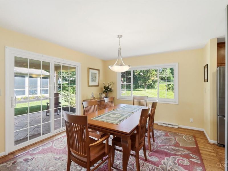 526 Chisholm Trail, Wyoming, OH 45215 Photo 11
