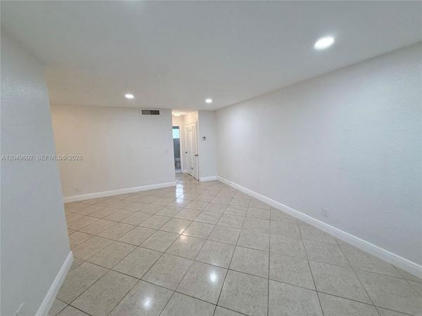 1328 Wiley St , Unit 207, Hollywood, FL 33019