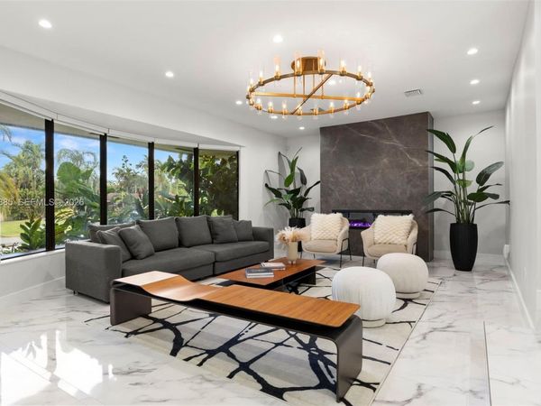 19035 E E. St. Andrews Dr, Hialeah, FL 33015