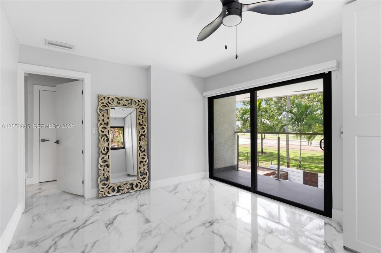 19035 E E. St. Andrews Dr , Hialeah, FL 33015 Photo