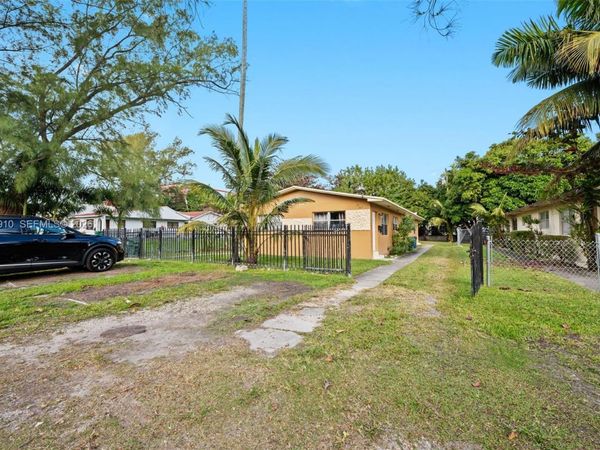 1429 NE 118th Ter , Miami, FL 33161