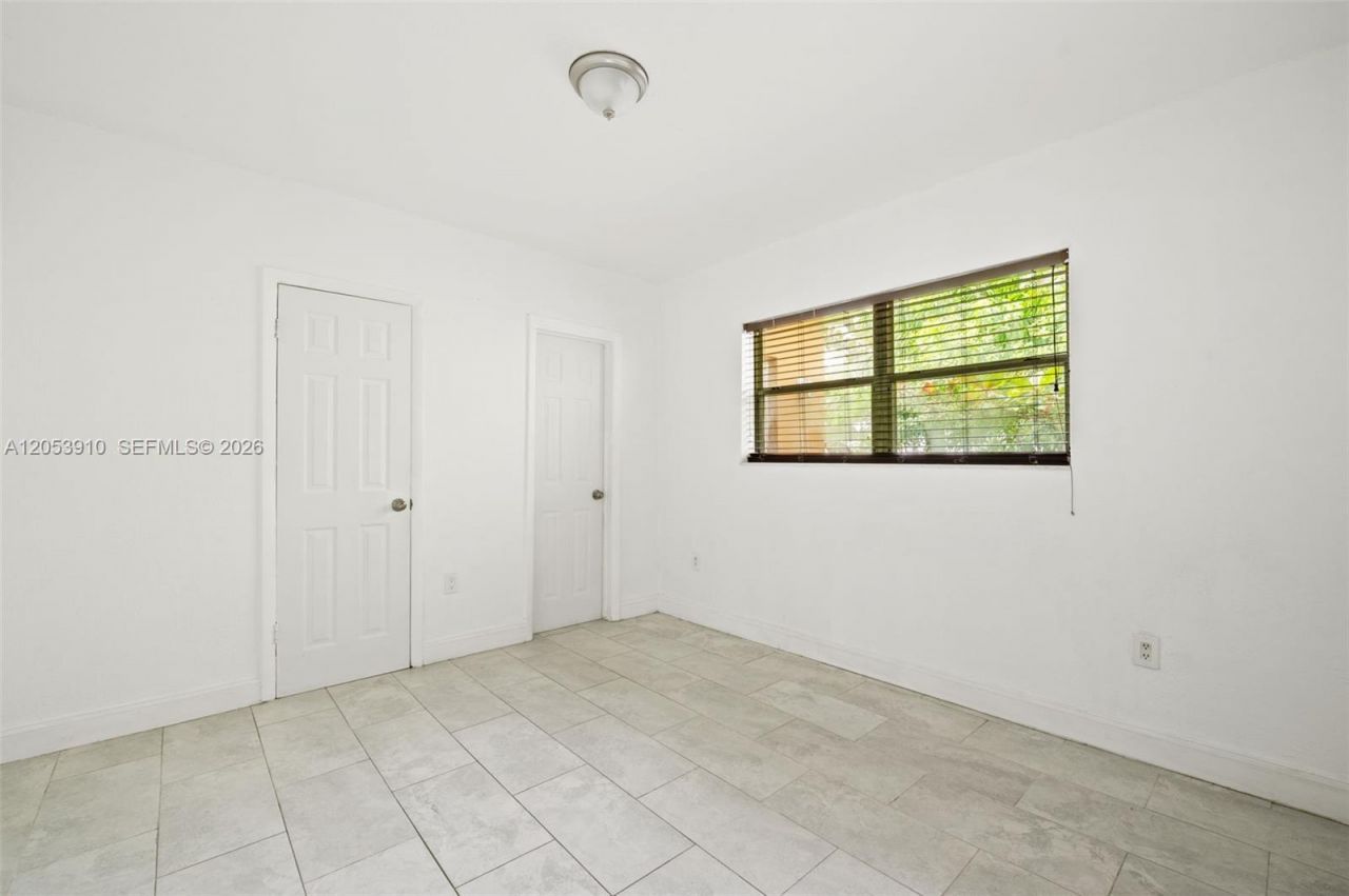 1429 NE 118th Ter , Miami, FL 33161 Photo