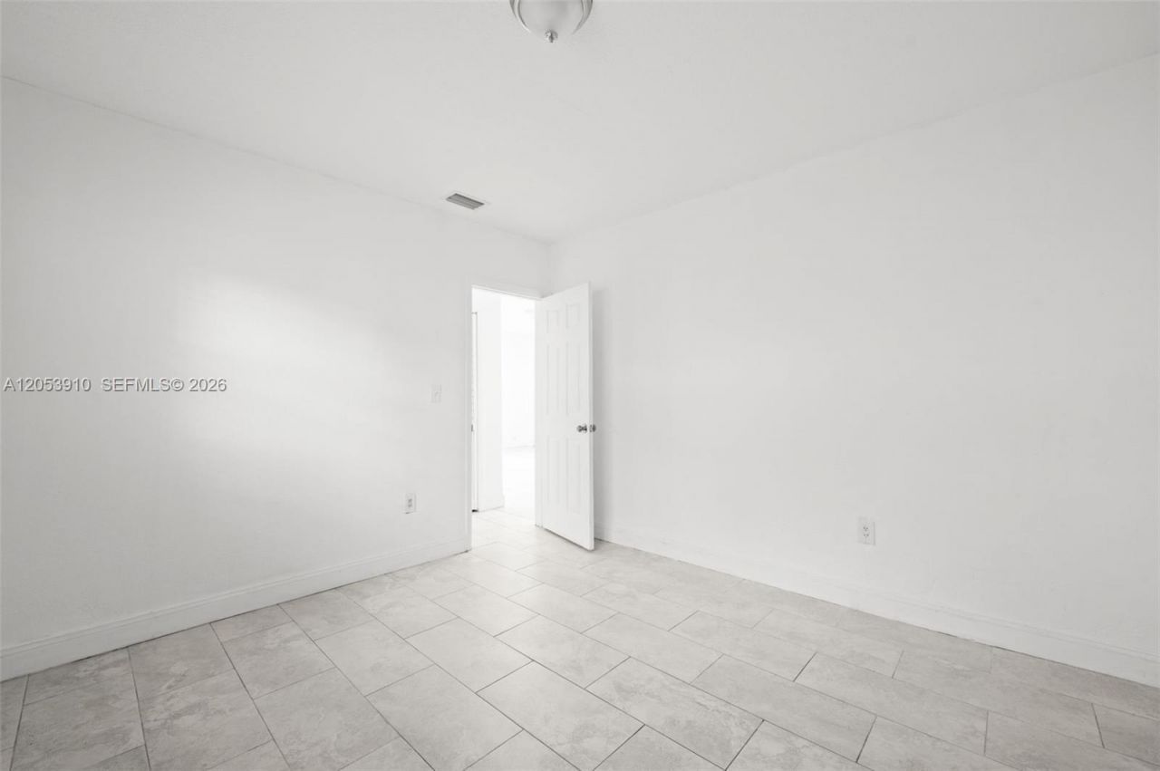 1429 NE 118th Ter , Miami, FL 33161 Photo