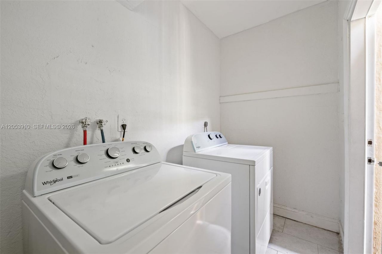 1429 NE 118th Ter , Miami, FL 33161 Photo