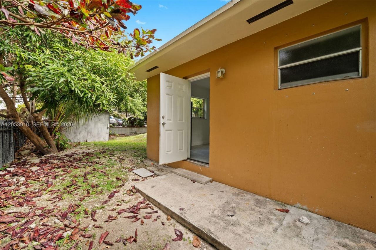 1429 NE 118th Ter , Miami, FL 33161 Photo