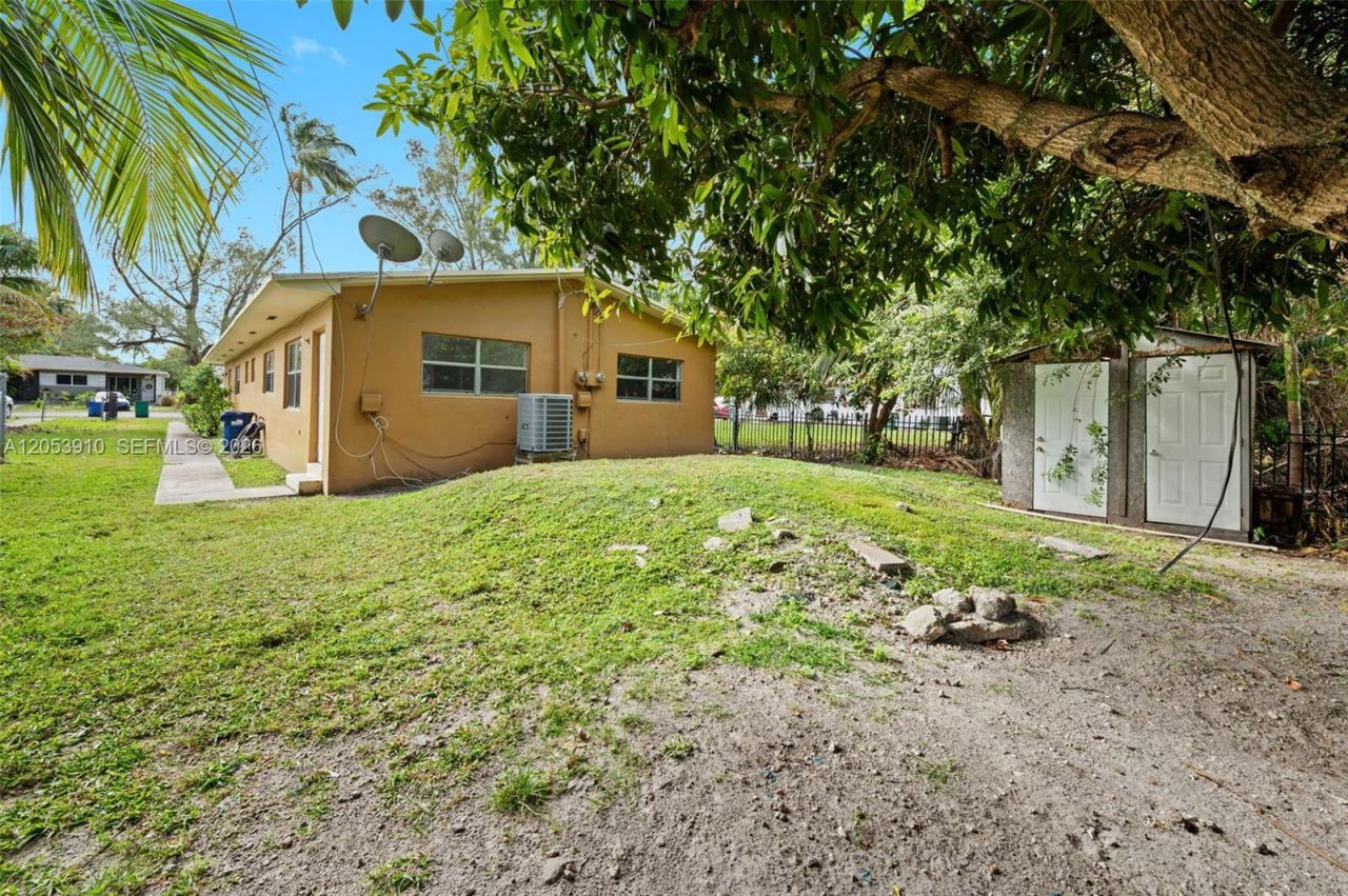 1429 NE 118th Ter , Miami, FL 33161 Photo