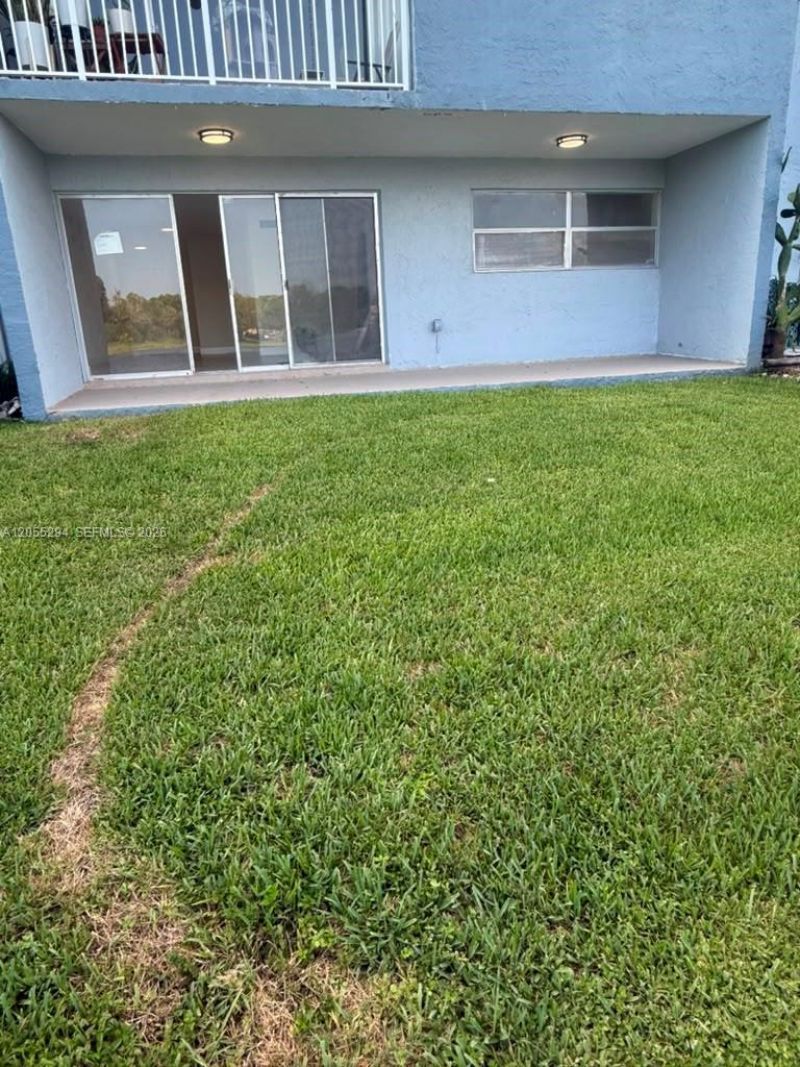 9351 Fontainebleau Blvd, Unit B112, Miami, FL 33172 Photo