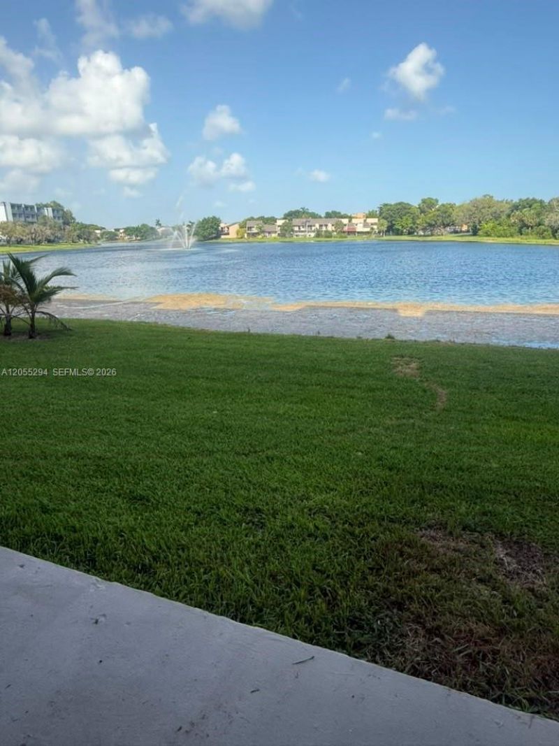 9351 Fontainebleau Blvd, Unit B112, Miami, FL 33172 Photo