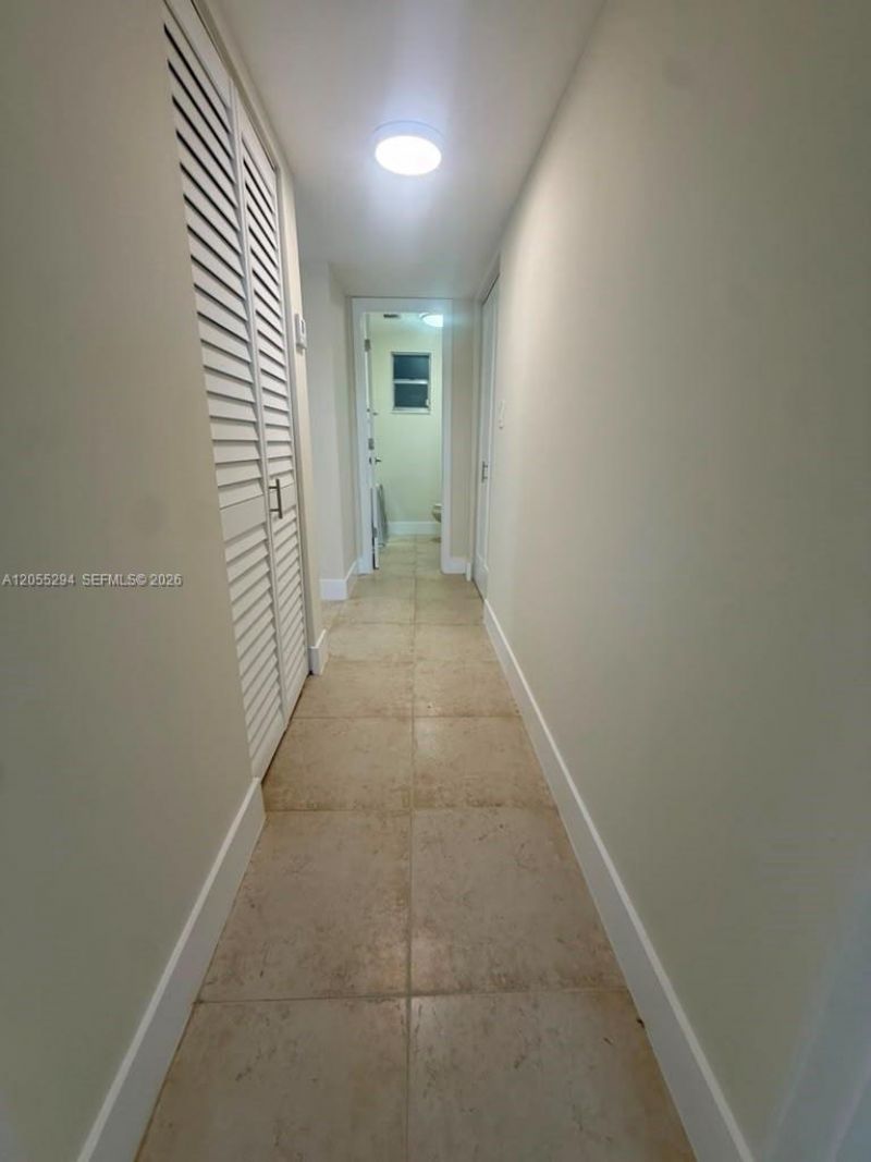 9351 Fontainebleau Blvd, Unit B112, Miami, FL 33172 Photo