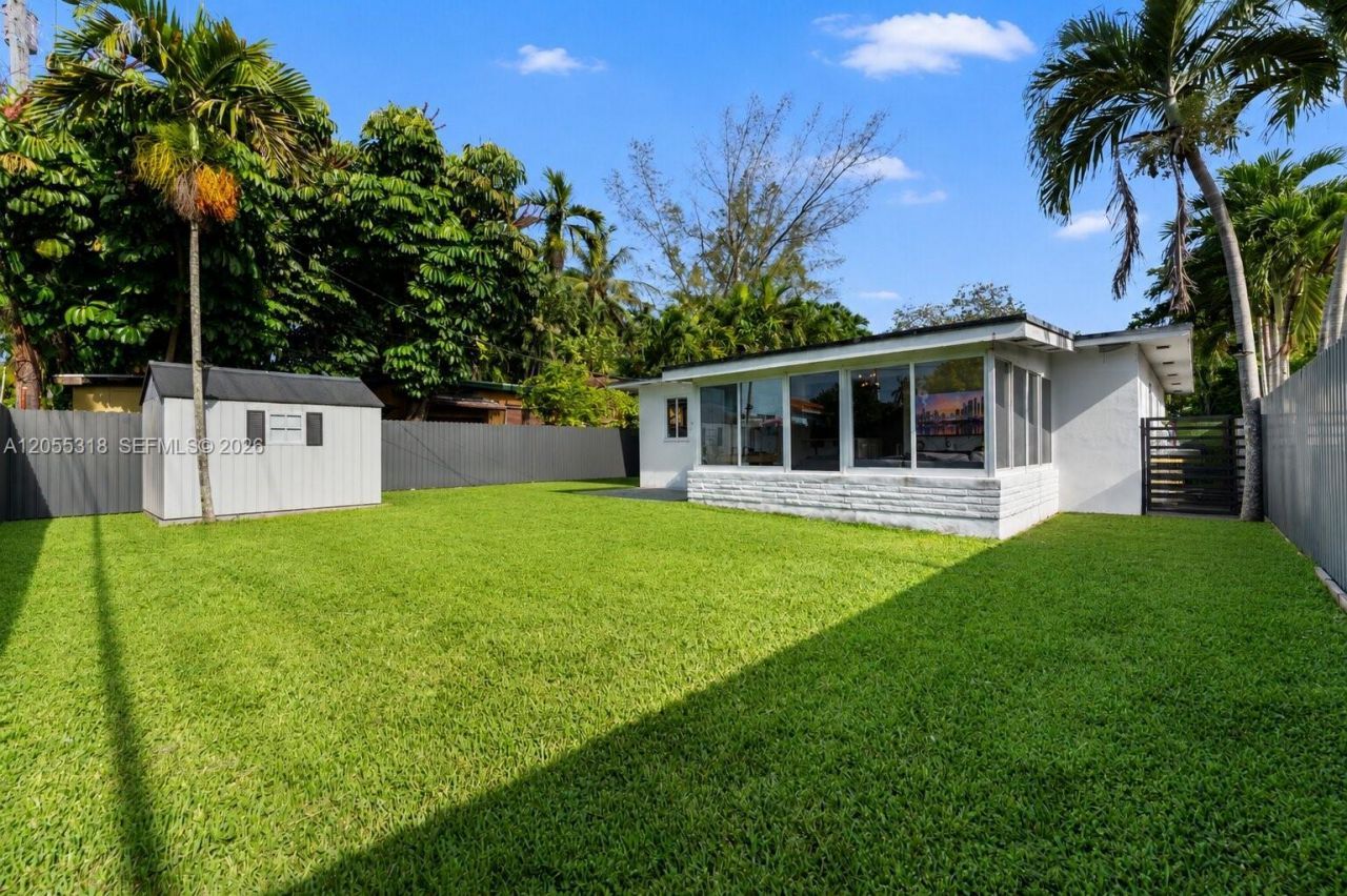 6507 SW 39th Ter, Miami, FL 33155 Photo