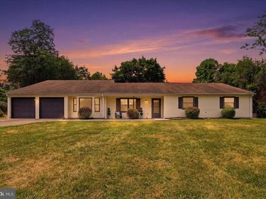 7434 CEDAR KNOLLS DRIVE , WARRENTON, VA 20187