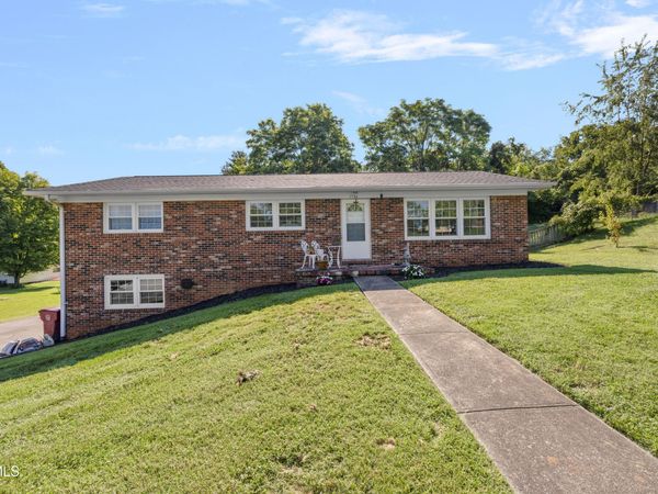 1330 Baldridge Drive, Johnson City, TN 37604