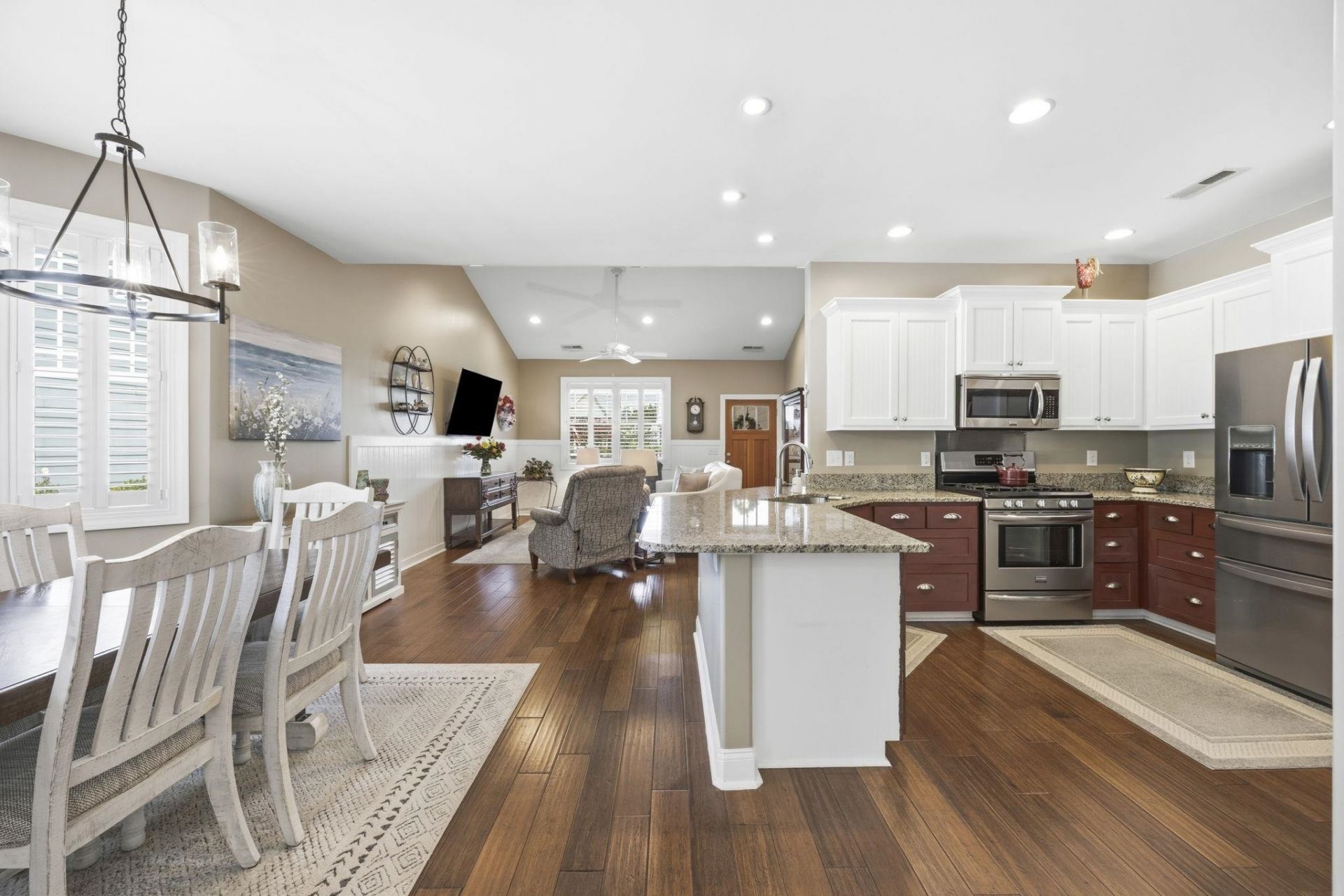 332 Waties Dr.  Photo 13