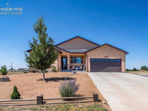 1005 N Kirkwood Drive, Pueblo, CO 81007