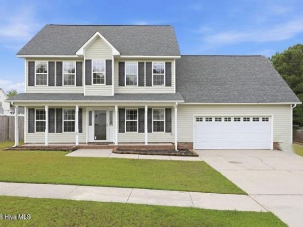 105 Leana Lane , Havelock, NC 28532