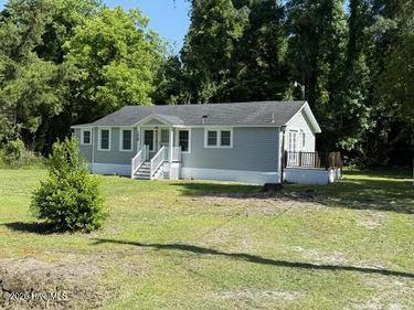 128 Peterson Hill Avenue , Burgaw, NC 28425