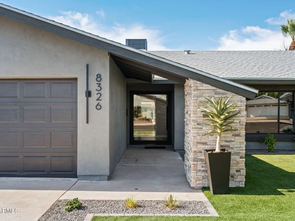 8326 E VALLEY VIEW Road, Scottsdale, AZ 85250