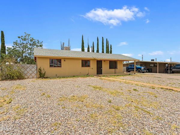 109 E FREIHAGE Drive, Sierra Vista, AZ 85635