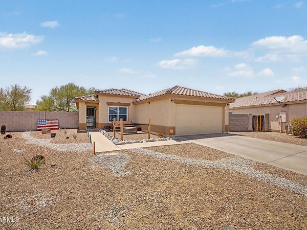 581 W JARDIN Loop, Casa Grande, AZ 85122