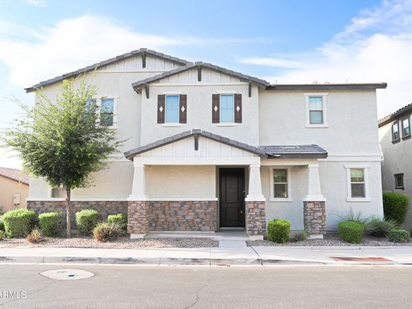 36 E CONSTITUTION Drive, Gilbert, AZ 85296