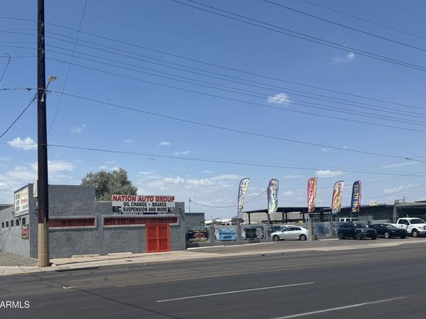 906 E Broadway Road, Phoenix, AZ 85040