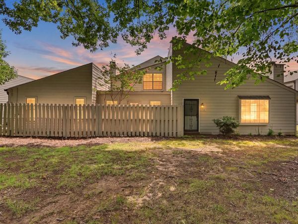 8117 MISTYWOOD LN, Unit 9, Germantown, TN 38138
