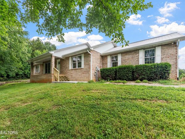 3428 Wilkinson Pike, Maryville, TN 37803