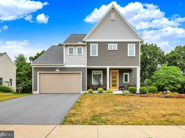 12 THISTLE COURT, MYERSTOWN, PA 17067